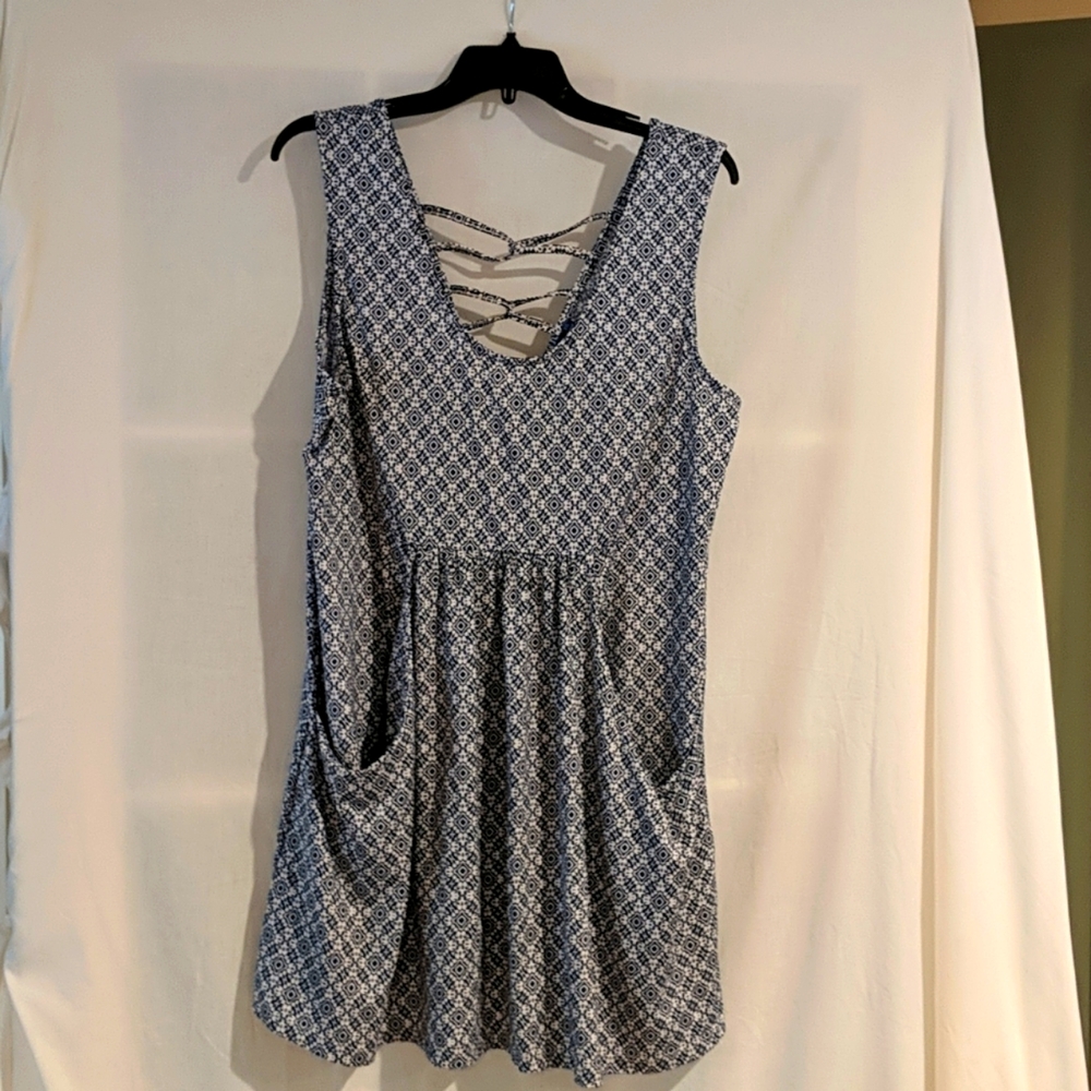 APT 9 women's coverup in XXL